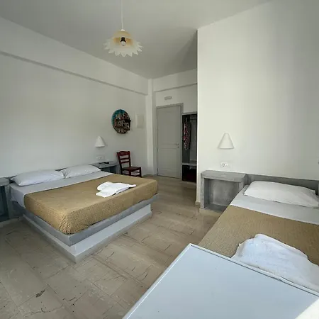 Отель Hellas Тира