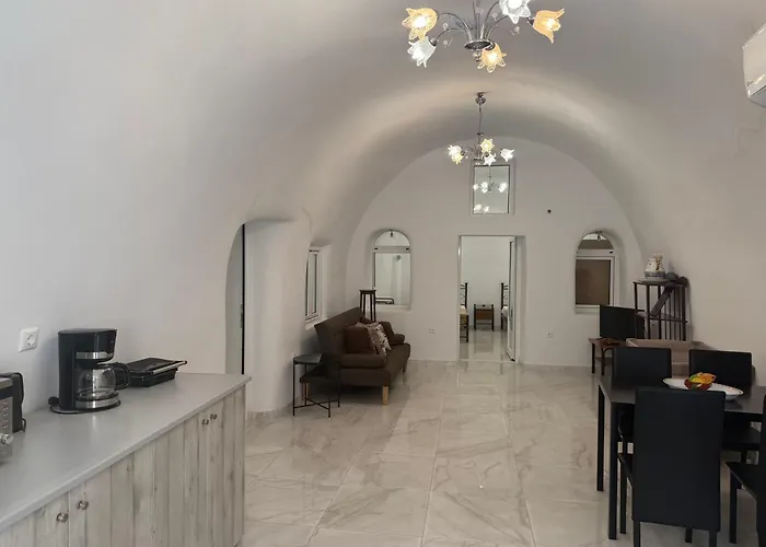 Hellas Hotel Fira (Santorini)