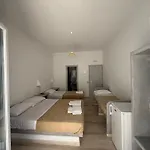 Hellas 2* Fira (Santorini)