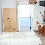 Hotel Hellas 2* Fira (Santorini)